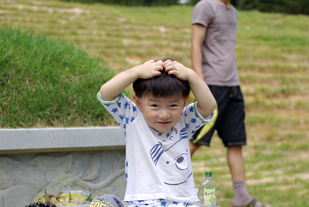 규민 할아버지 산소에서