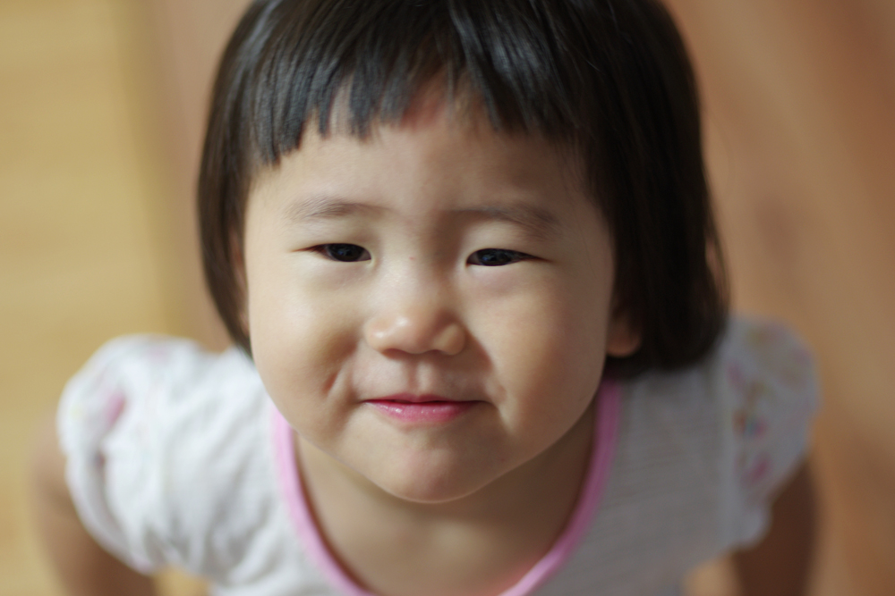 싱긋